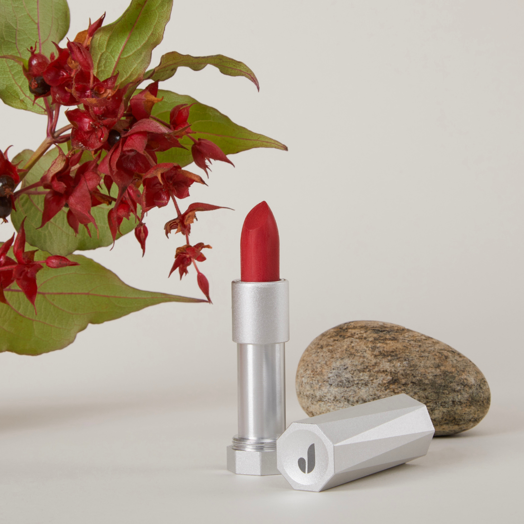 JUNI Luxury Hydrating Lipstick