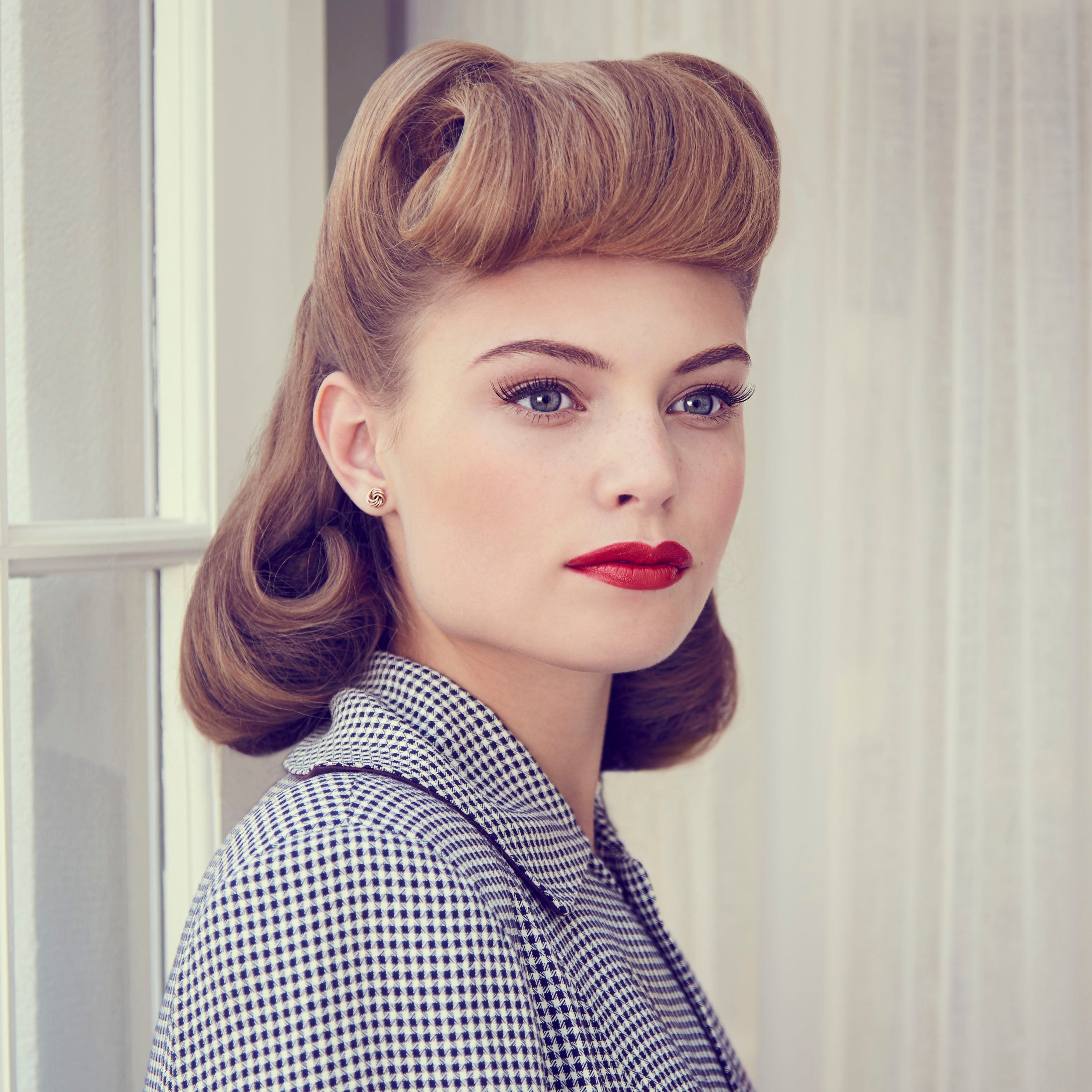 An Evening of Vintage Make-up
