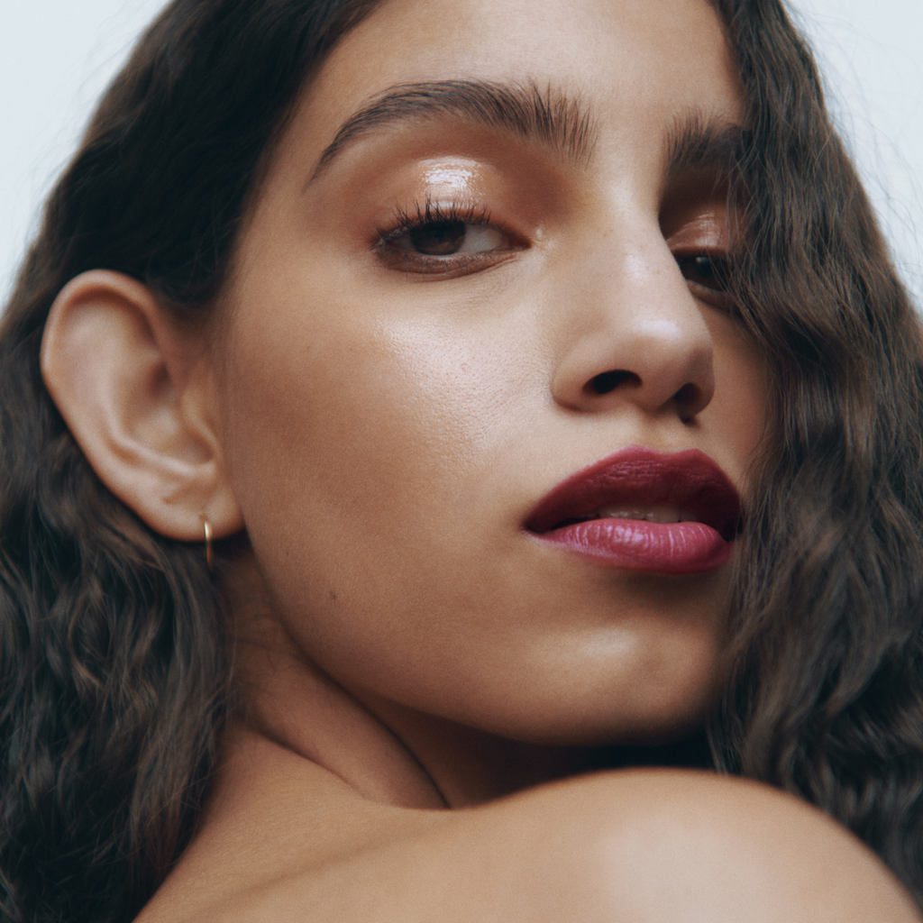 Manasi 7 Eye and Lip Definer