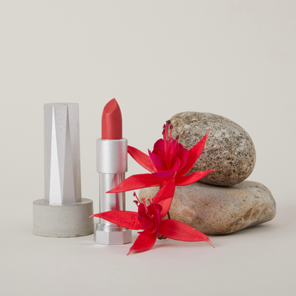 JUNI Luxury Hydrating Lipstick