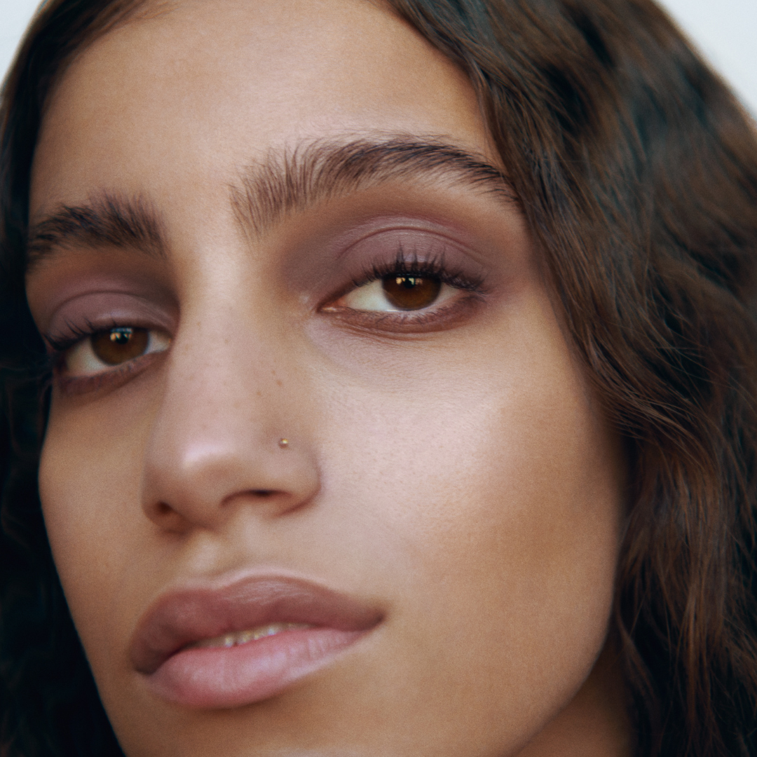 Manasi 7 Eye and Lip Definer